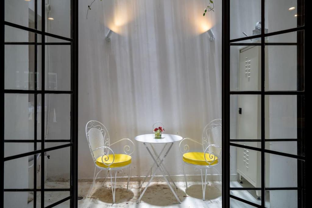 Ebullience - Stylish & Chic Athens Apartment ภายนอก รูปภาพ