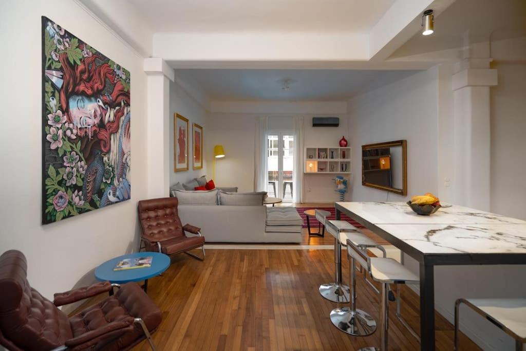 Ebullience - Stylish & Chic Athens Apartment ภายนอก รูปภาพ